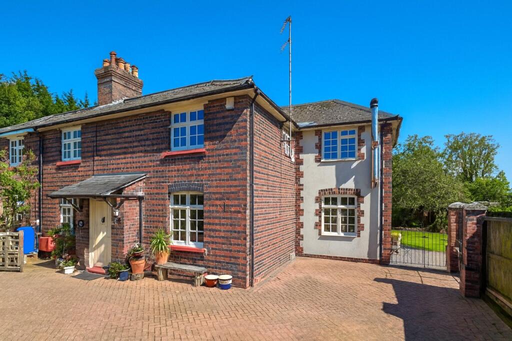 Main image of property: Banbury Road, Kidlington, Oxfordshire