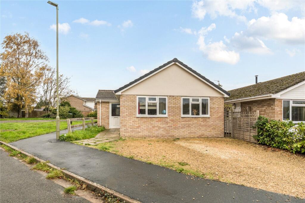 Main image of property: Redwood Close, Southmoor, Abingdon