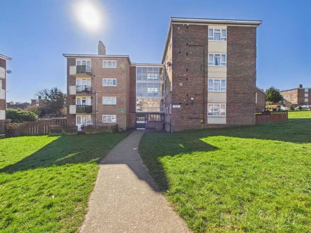 Main image of property: Walton Green, New Addington, Croydon