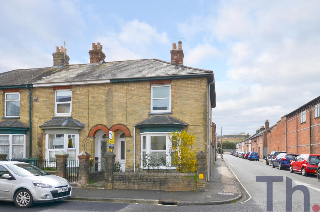 2 bedroom end of terrace house for sale in Newport, Isle of Wight, PO30