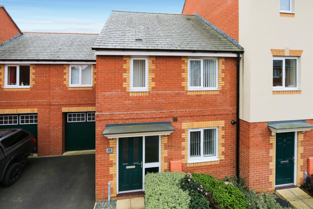 3 bedroom terraced house for sale in Templer Place, Bovey Tracey, TQ13