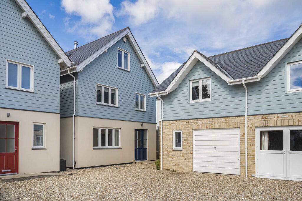 Main image of property: Mounthill Cottages, Beaumont Close, Liverton