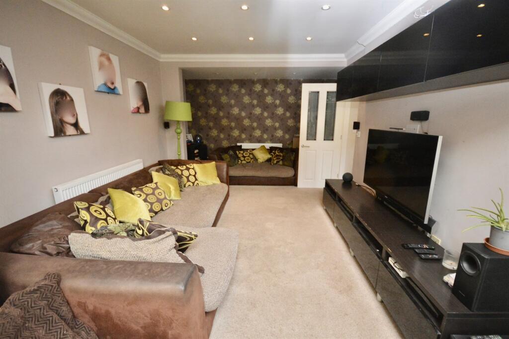 Additional property image - Sunnyside, Braintree, CM7