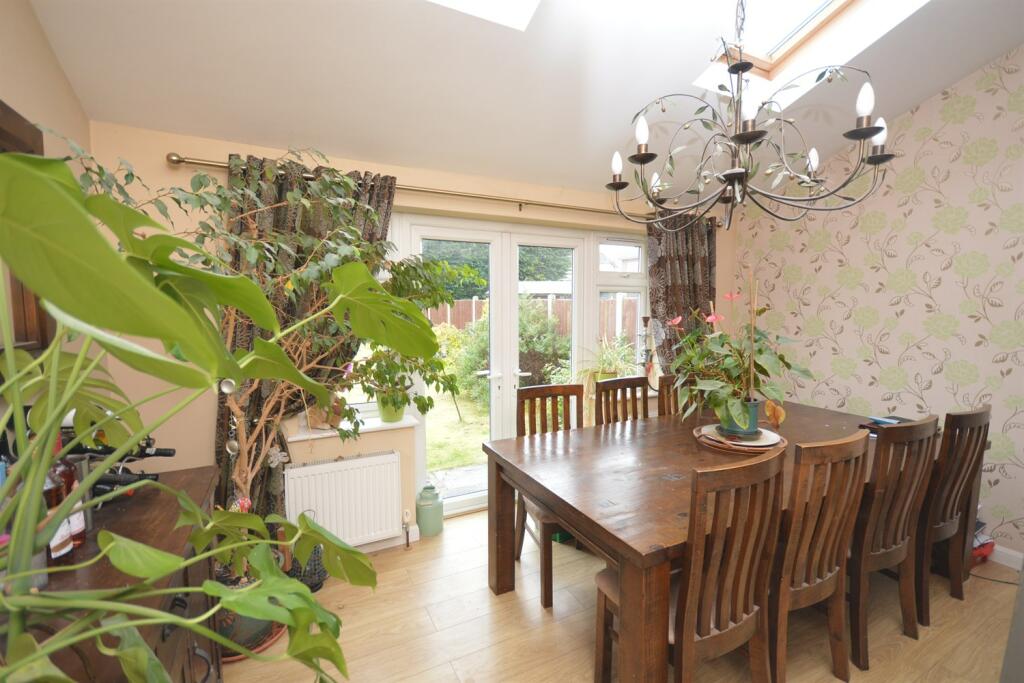 Additional property image - Sunnyside, Braintree, CM7