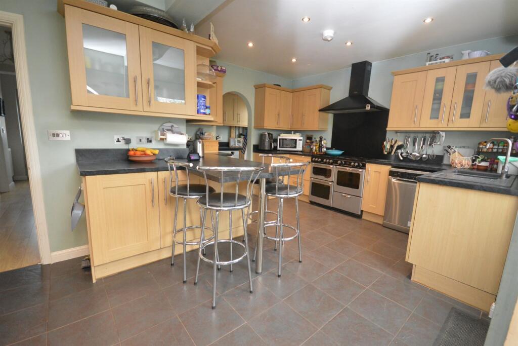 Additional property image - Sunnyside, Braintree, CM7