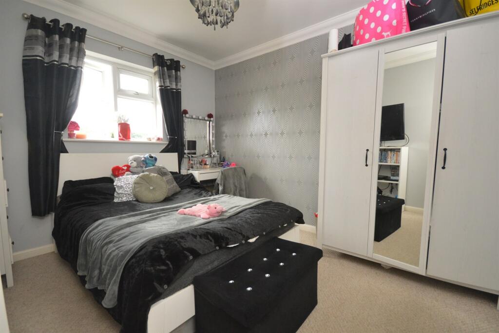 Additional property image - Sunnyside, Braintree, CM7