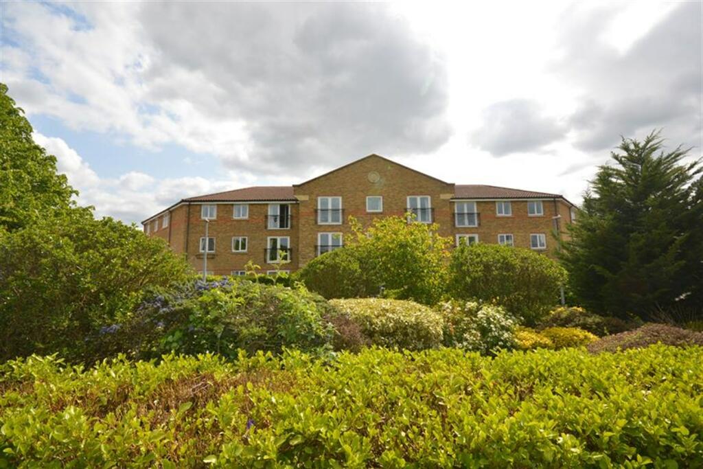 2 bedroom apartment for sale in Nottage Crescent, Braintree, CM7
