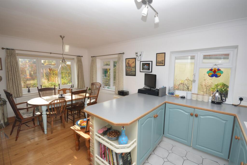 Additional property image - Kynaston Road, Panfield, Braintree, CM7