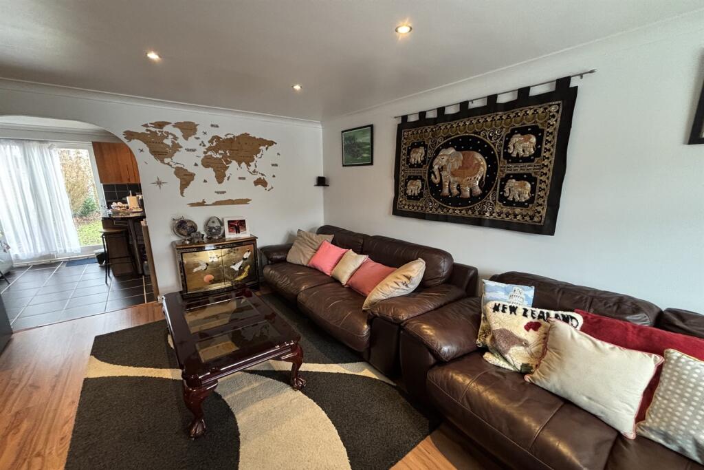 Additional property image - Stafford Crescent, Braintree, CM7