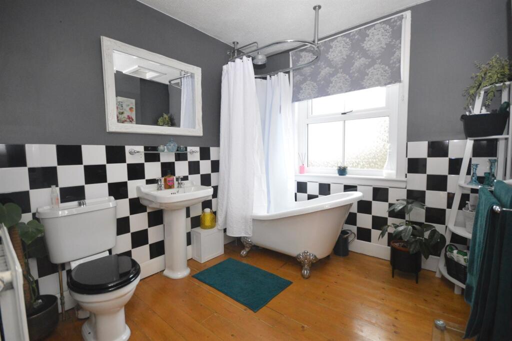 Additional property image - Grenville Road, Braintree, CM7