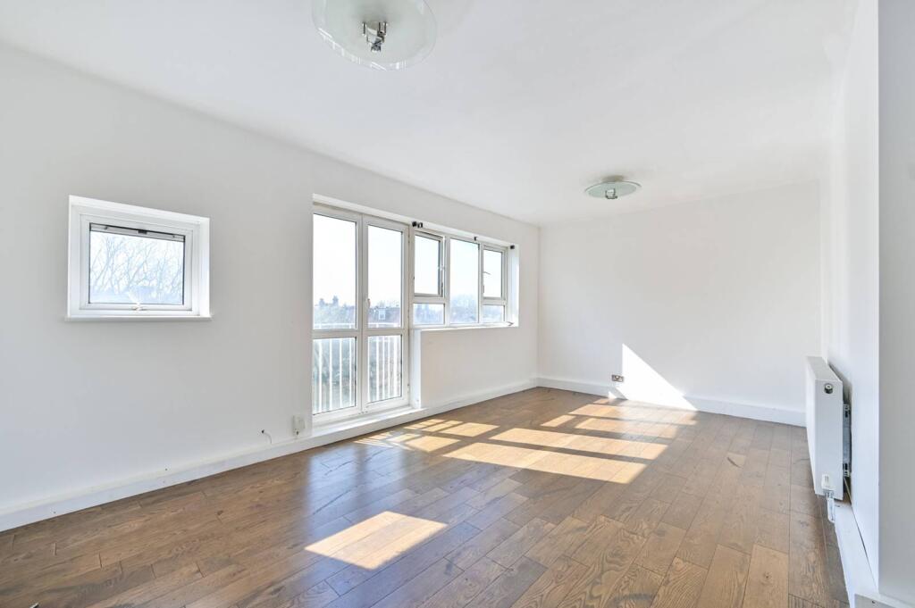 Main image of property: Sheen Road, Richmond, TW9