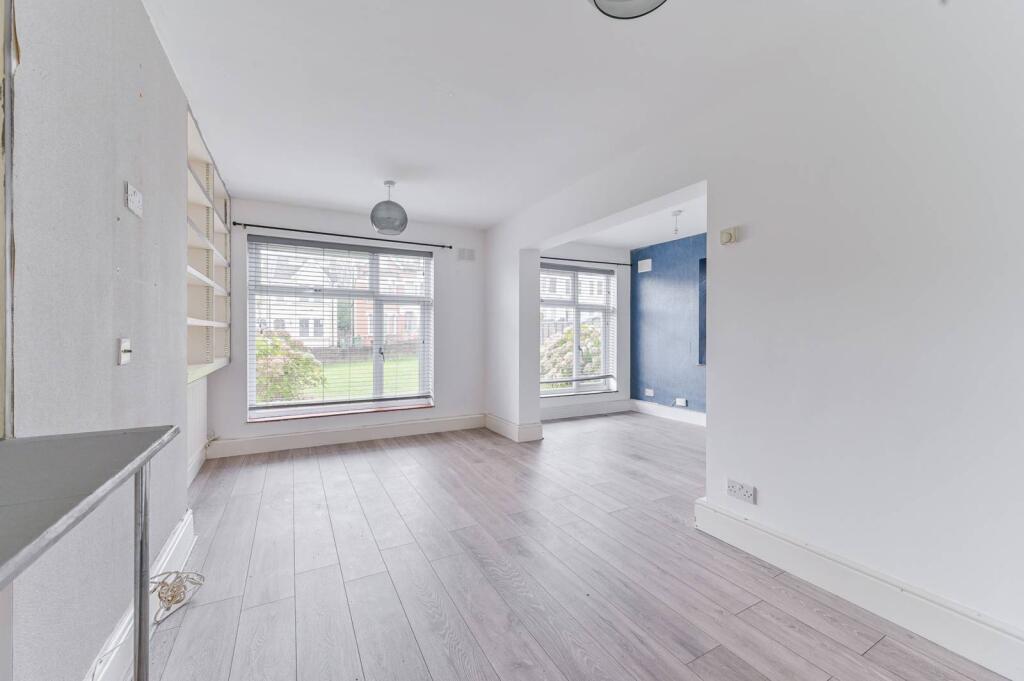 Main image of property: Elmers End Road, Beckenham, London, SE20