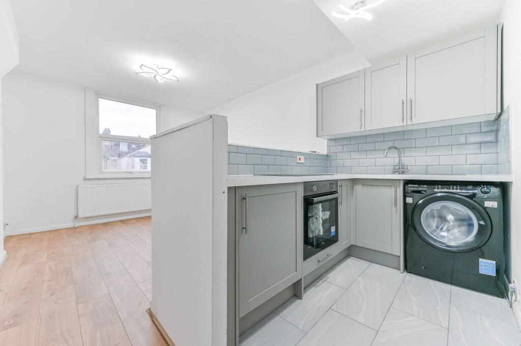 Main image of property: Sangley Road, South Norwood, London, SE25