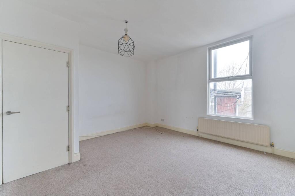 Main image of property: Holmesdale Road, South Norwood, London, SE25