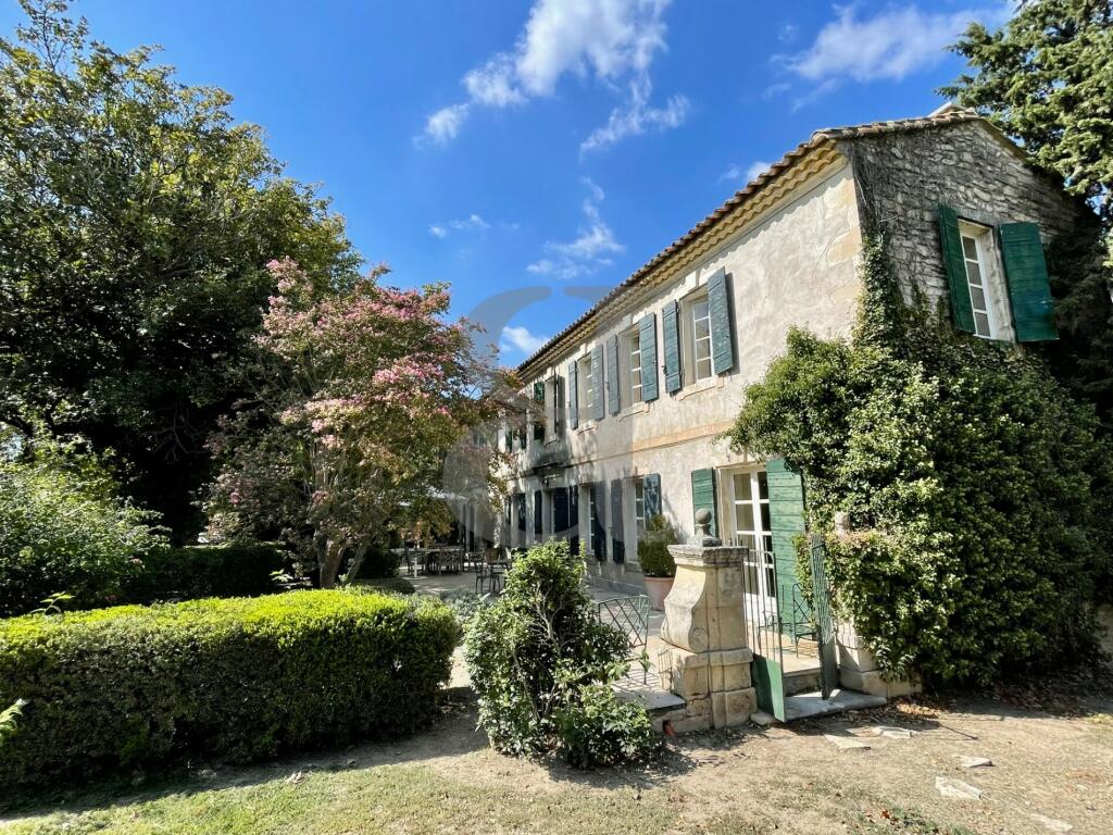 10 bedroom stone house for sale in SaintRemyDeProvence, Provence