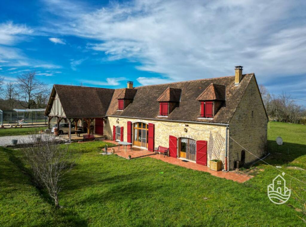 4 bedroom stone house for sale in Gourdon, MidiPyrenees, 46300, France