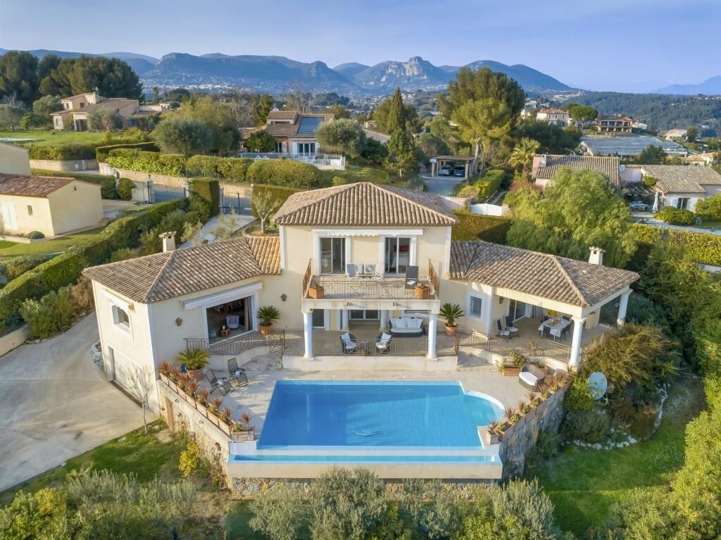 4 bedroom villa for sale in SaintPaulDeVence, ProvenceAlpesCote d