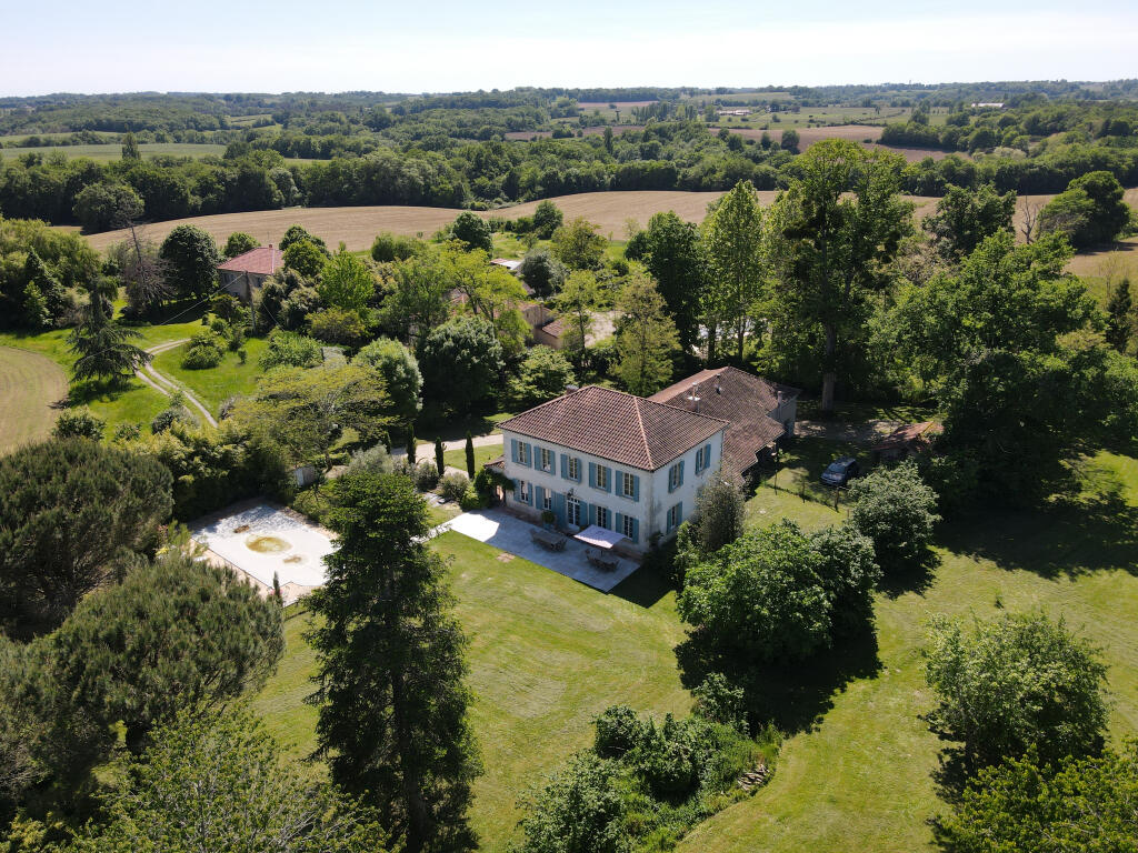 Main image of property: Montreal, Midi-Pyrenees, 32250, France