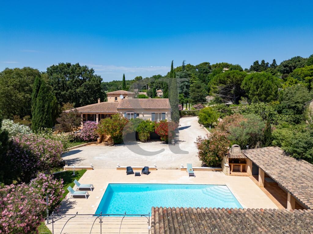 Main image of property: Sainte-Cecile-Les-Vignes, Provence-Alpes-Cote d'Azur, 84290, France