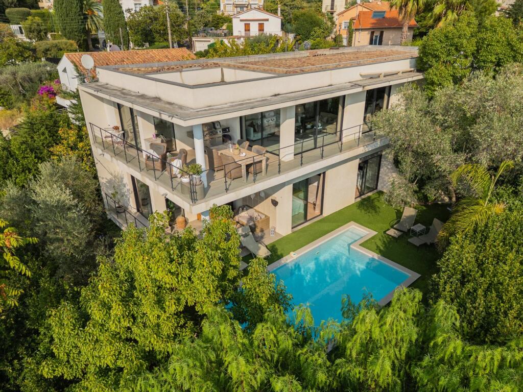 Main image of property: Le Cannet, Provence-Alpes-Cote d'Azur, 06110, France