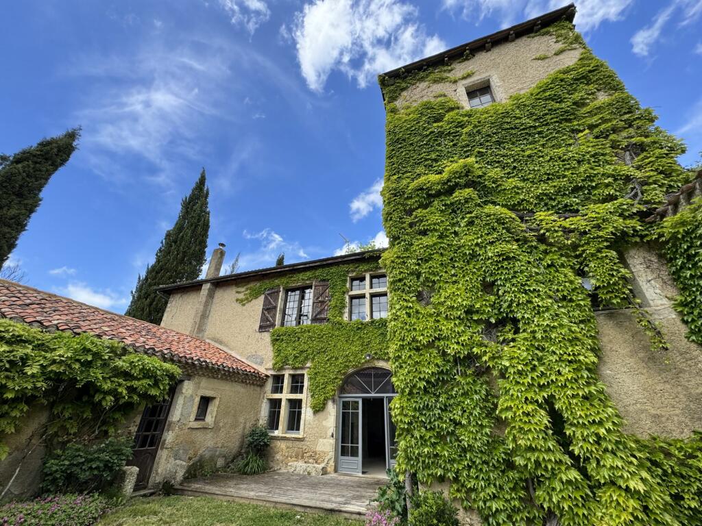 Main image of property: Auch, Midi-Pyrenees, 32000, France