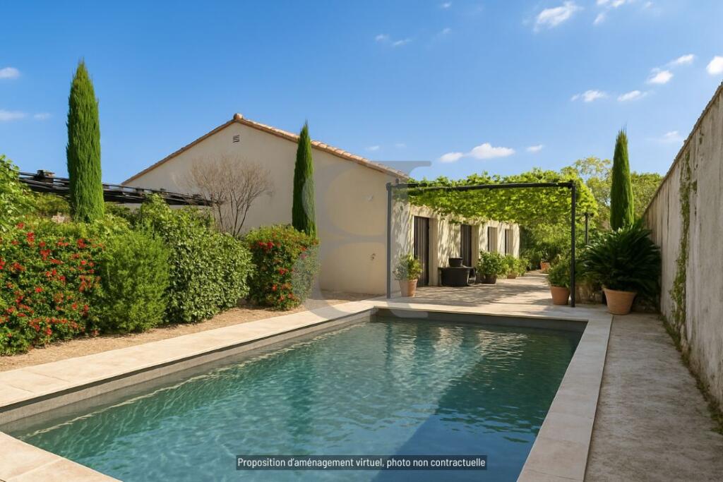 Main image of property: Saint-Remy-De-Provence, Provence-Alpes-Cote d'Azur, 13210, France