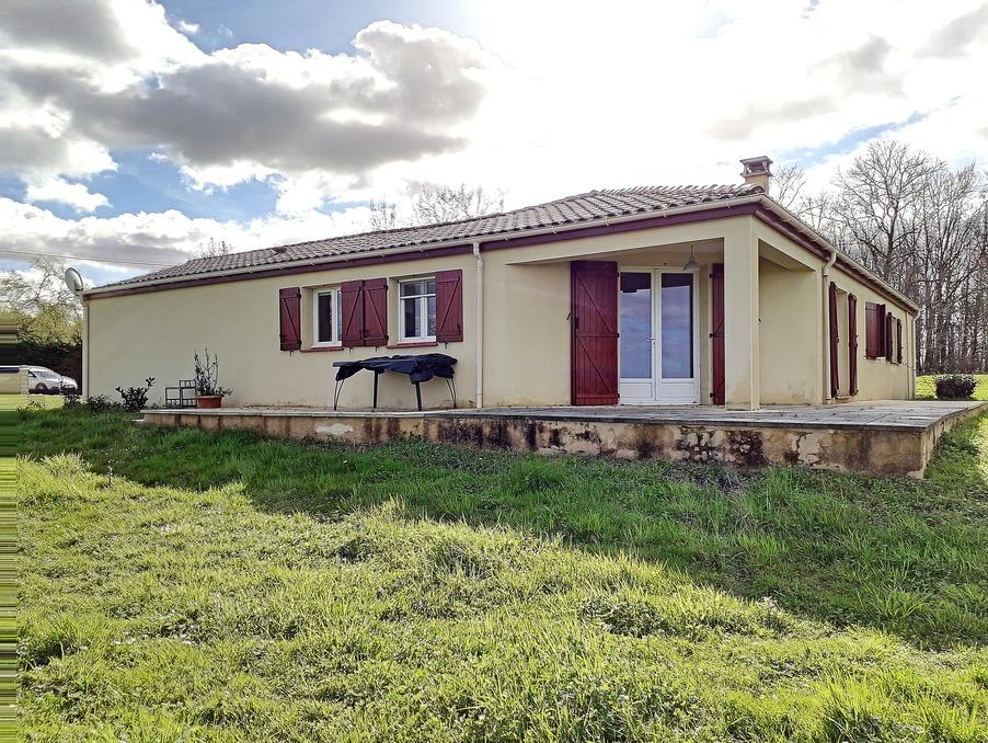 3 bedroom bungalow for sale in Lalinde, Aquitaine, France