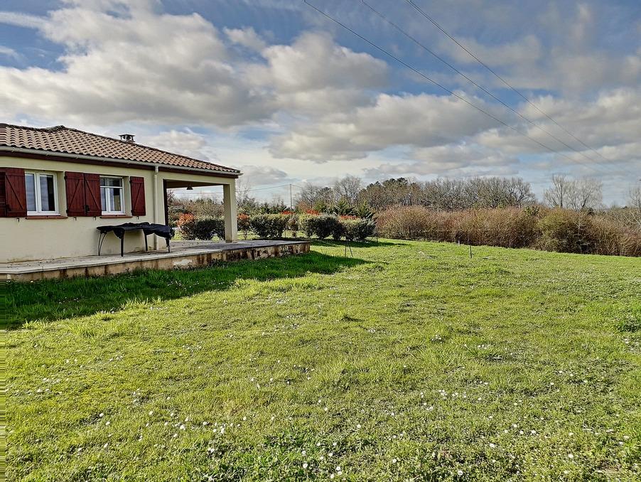 3 bedroom bungalow  for sale in Lalinde Aquitaine  France