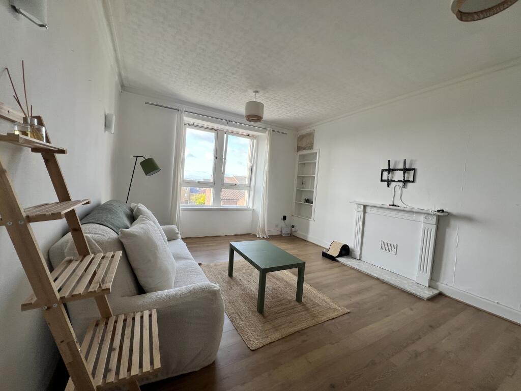 Main image of property: 41A 3.2 Hill Street, Dundee, DD3 6RQ