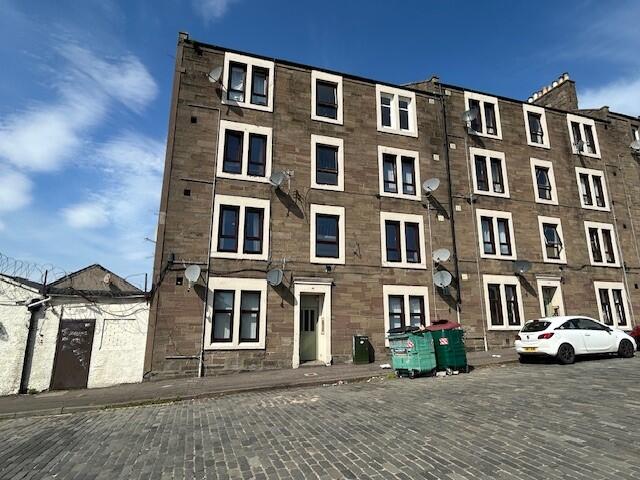 Main image of property: T/R, 38 Court Street, Dundee, DD3 7QQ