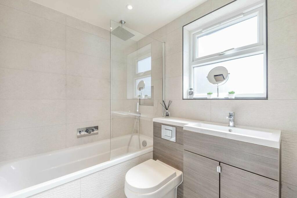Additional property image - Park Avenue Mews, Mitcham