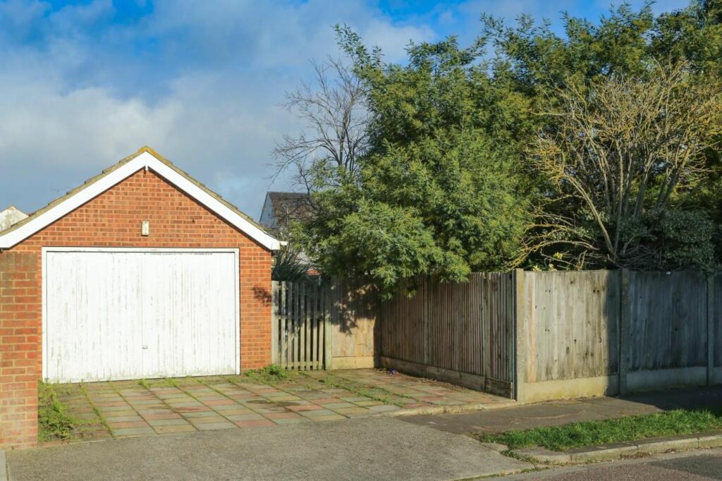 4 bedroom detached bungalow for sale in Sea Street, Herne Bay, CT6