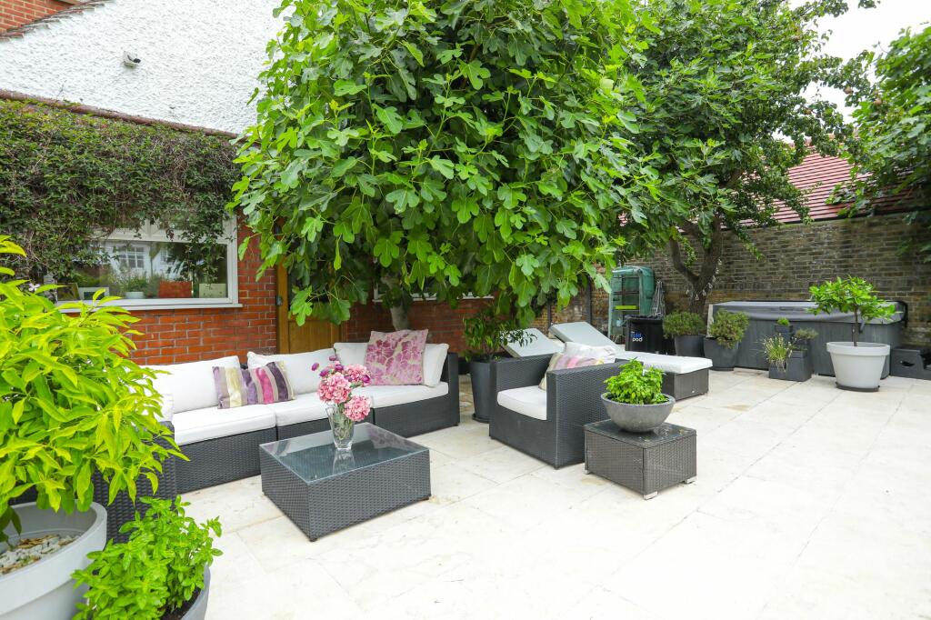 Additional property image - Devonshire Gardens, Margate, CT9