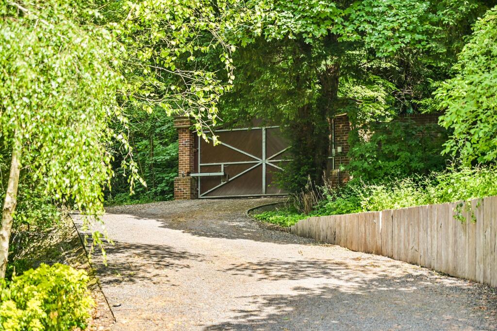 Additional property image - Taylors Hill, Chilham, CT4
