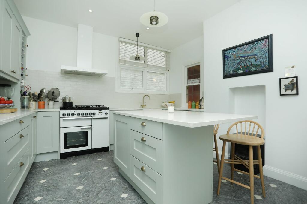 Additional property image - Eastern Esplanade, Broadstairs, CT10