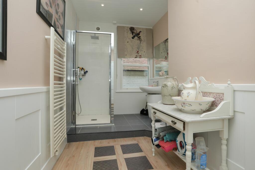 Additional property image - Eastern Esplanade, Broadstairs, CT10
