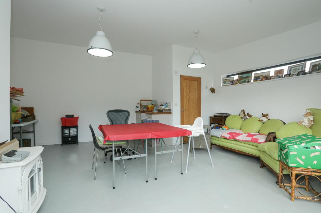 Additional property image - Eastern Esplanade, Broadstairs, CT10
