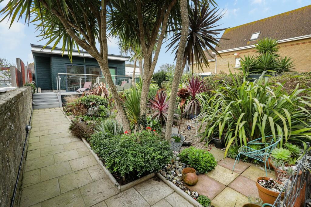 Additional property image - Eastern Esplanade, Broadstairs, CT10