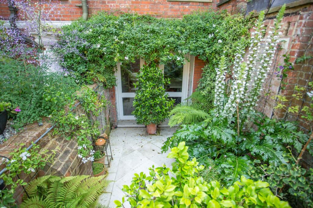 Additional property image - Cliff Street, Ramsgate, CT11