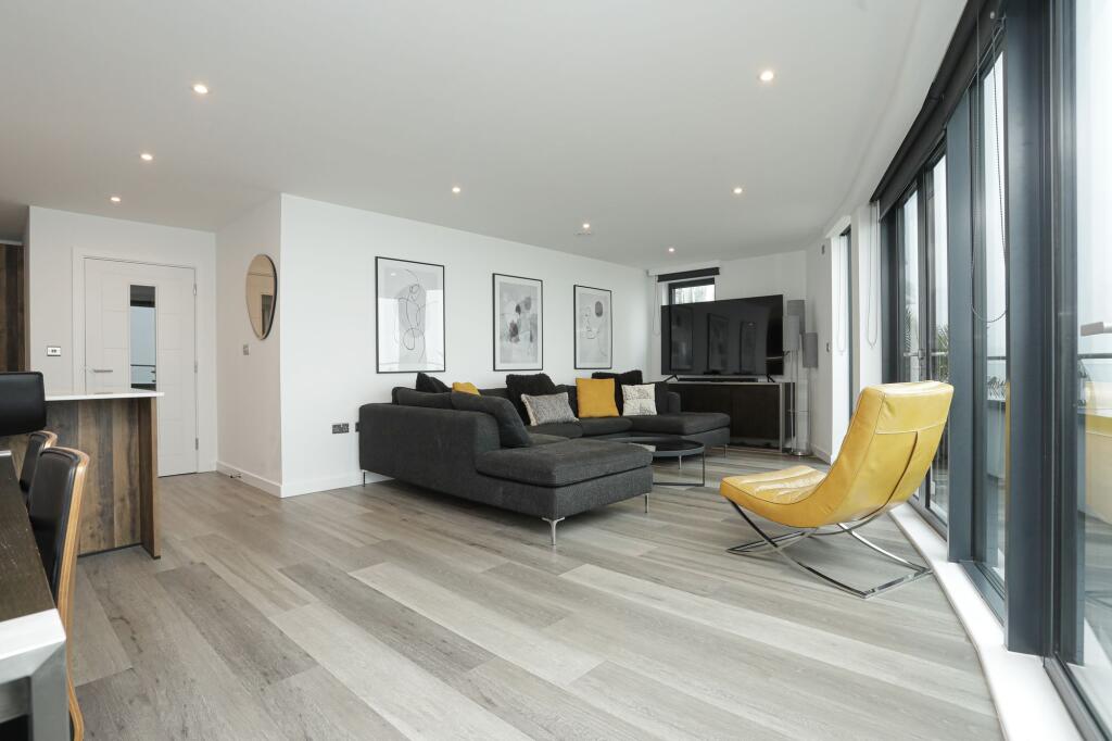 Additional property image - Beach Drive, Sea View, CT11