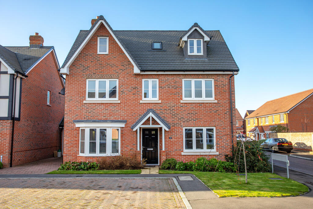 Main image of property: Nursery Gardens, Faversham, ME13