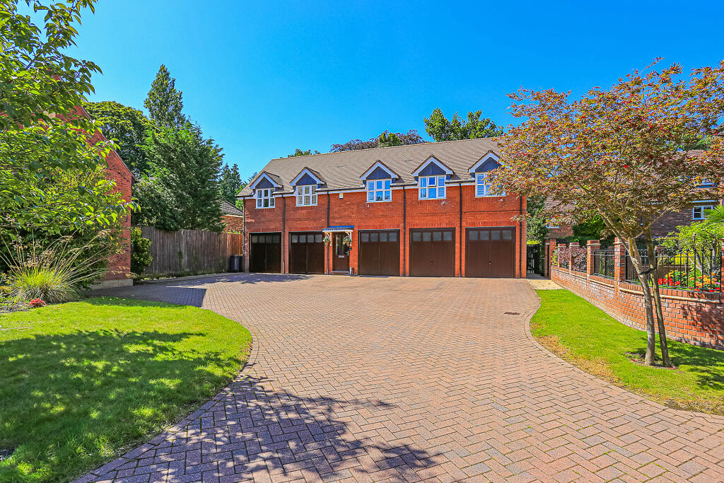 2 bedroom apartment for sale in Warwick Manor, Solihull, B91