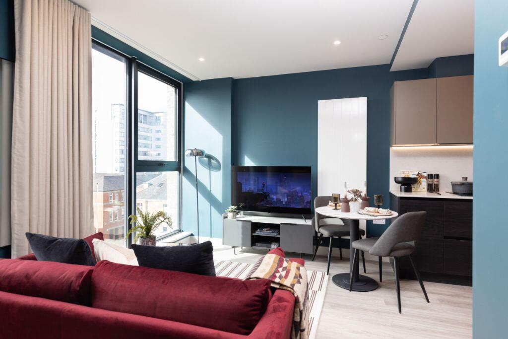 Main image of property: Studio - Holland Park G4 2BA
