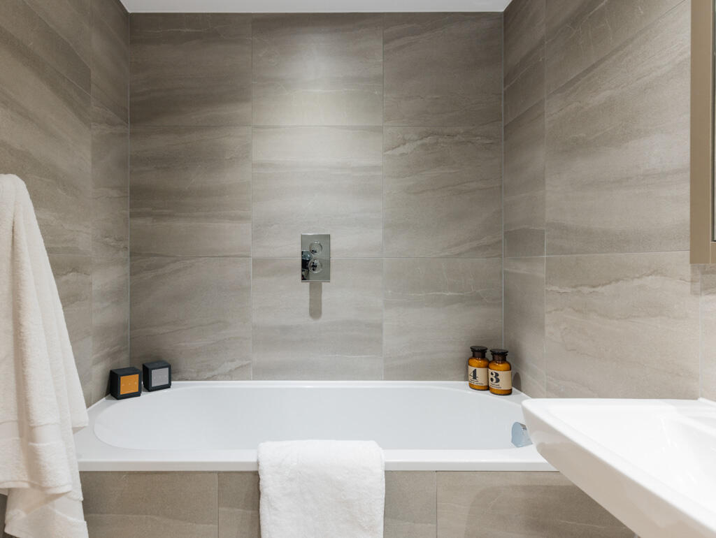 Main image of property: McEwan Walk, Edinburgh, EH3 8FS