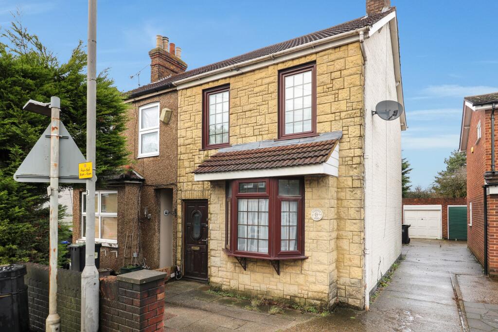 Main image of property: Eastfield Road, Burnham, Buckinghamshire, SL1 7NZ