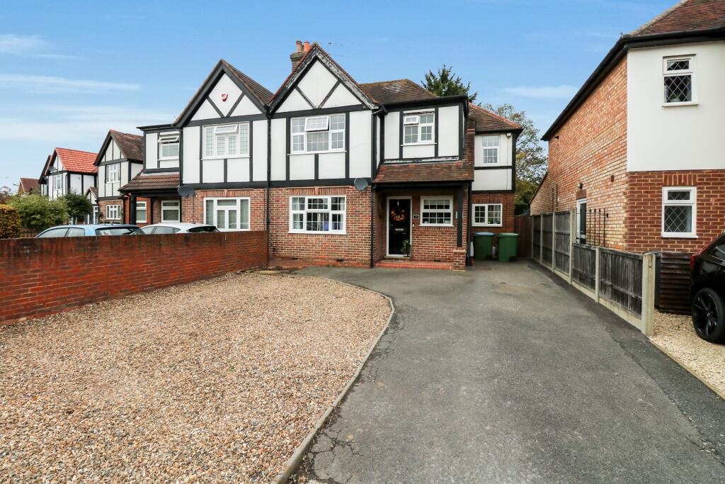 Main image of property: Lower Cippenham Lane, Cippenham, Berkshire, SL1 5DF
