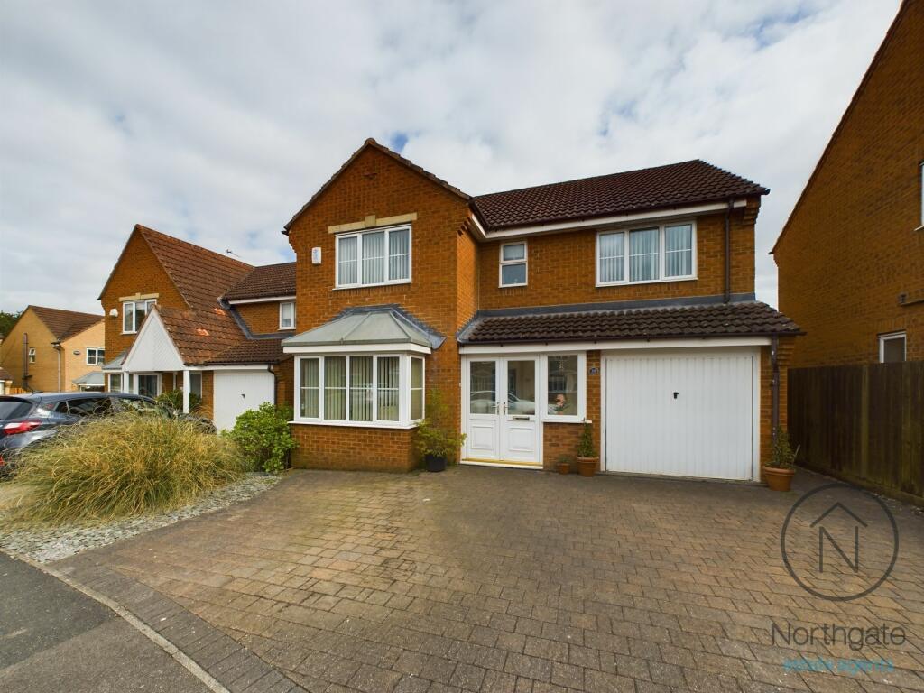 4 bedroom detached house for sale in Cypress Grove, School Aycliffe, DL5