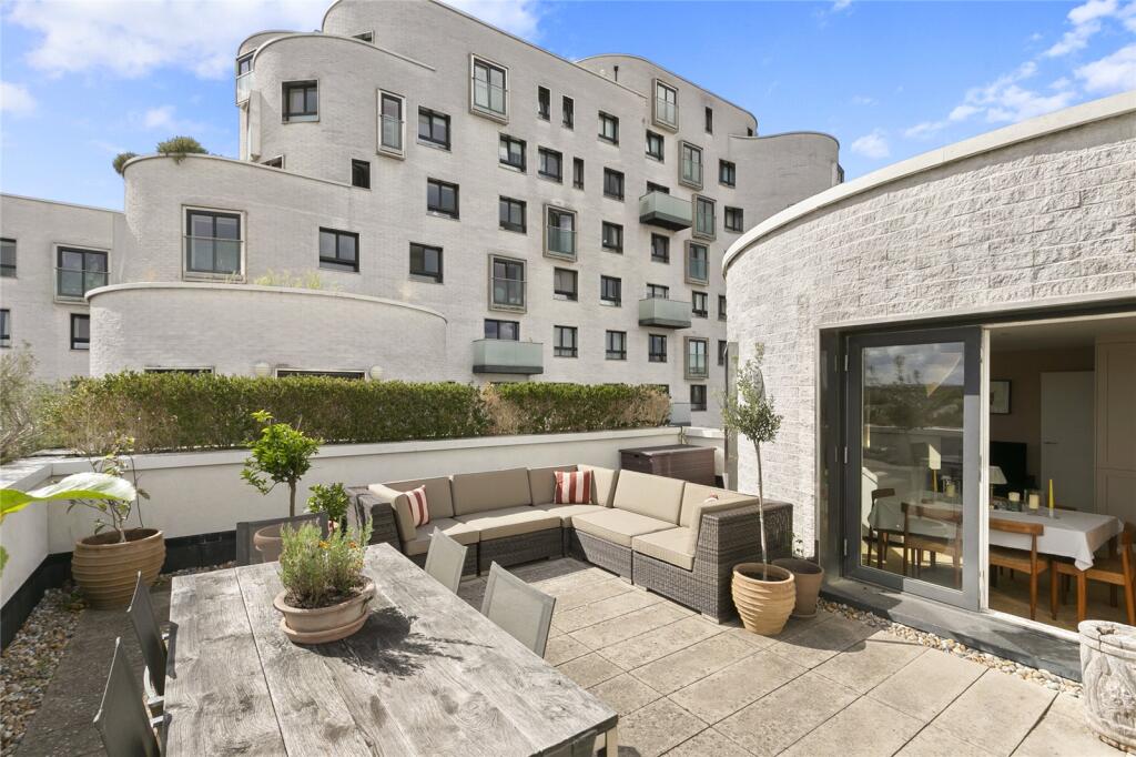 Main image of property: Clement Avenue, London, SW4