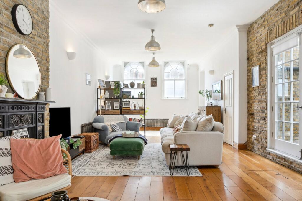 Main image of property: Clapham Manor Street, London, SW4