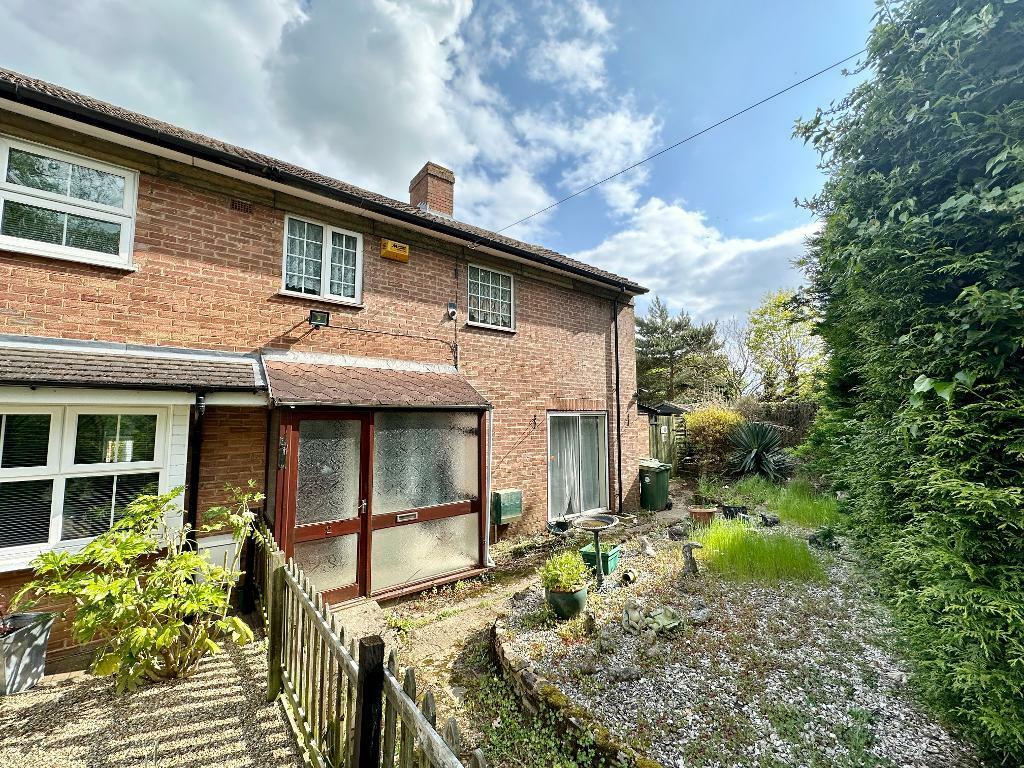 3 bedroom semidetached house for sale in Readshill, Clophill